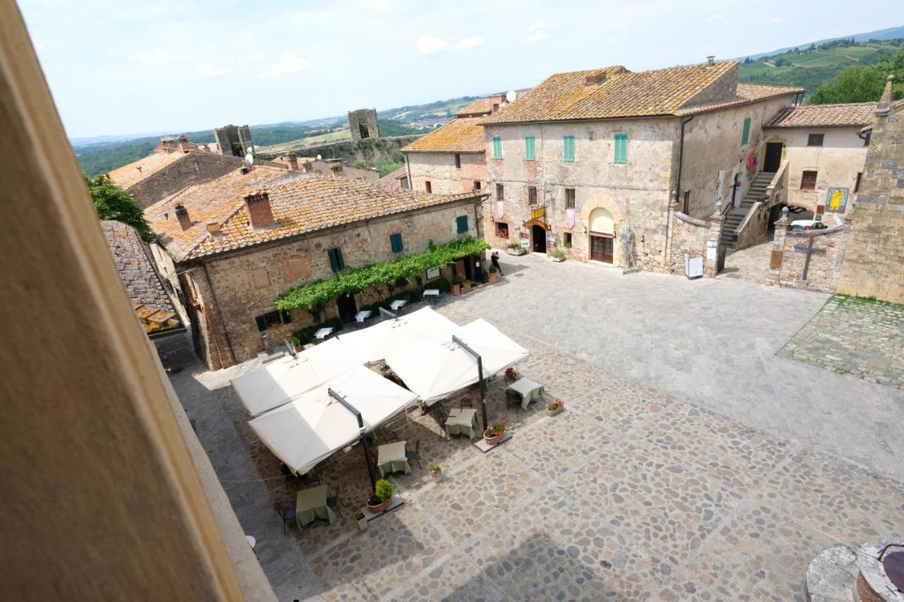 Rooms And Wine Al Castello Monteriggioni Luaran gambar