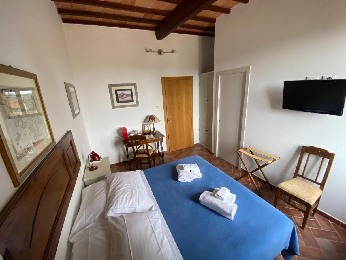 Rooms And Wine Al Castello Monteriggioni Luaran gambar