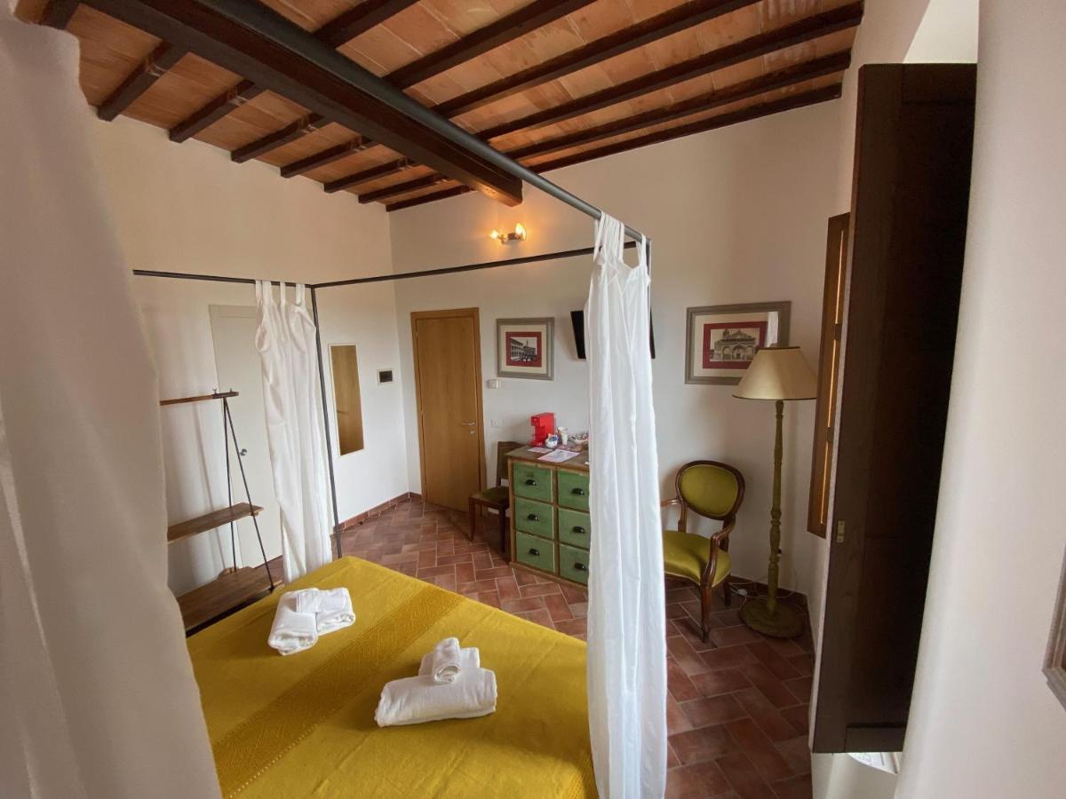 Rooms And Wine Al Castello Monteriggioni Luaran gambar