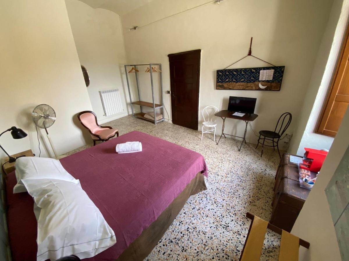 Rooms And Wine Al Castello Monteriggioni Luaran gambar