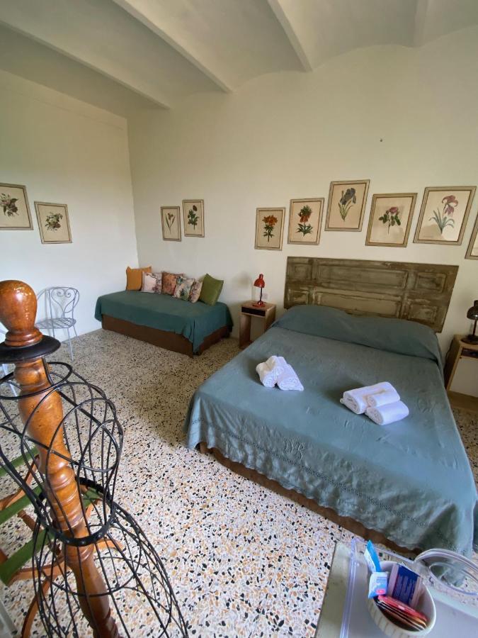 Rooms And Wine Al Castello Monteriggioni Luaran gambar