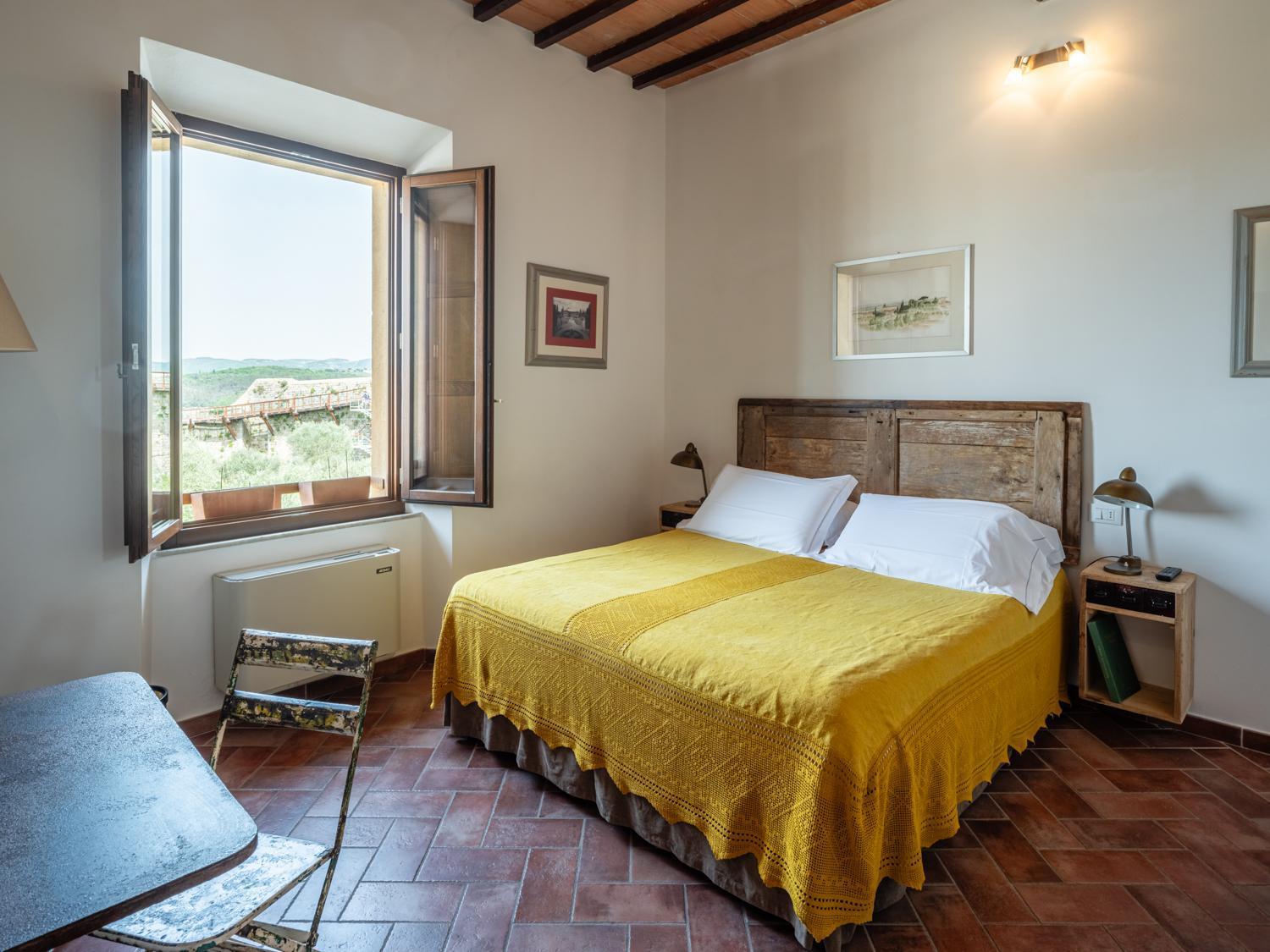 Rooms And Wine Al Castello Monteriggioni Luaran gambar